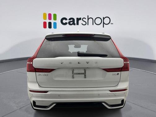 2025 Volvo XC60 B5 Plus