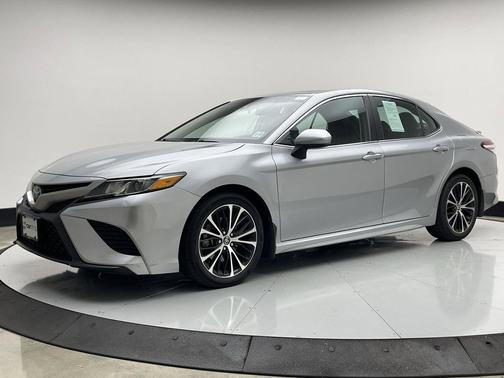 Celestial Silver Metallic 2020 Toyota Camry SE