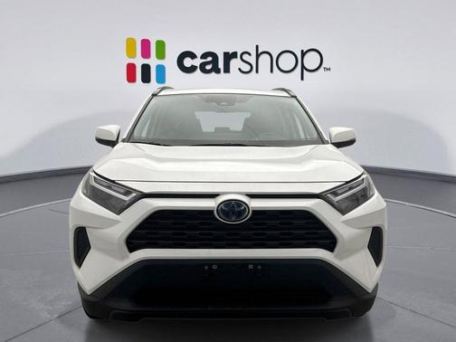 White 2022 Toyota RAV4 Hybrid XLE