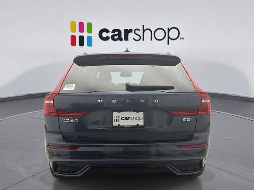 2025 Volvo XC60 B5 Plus