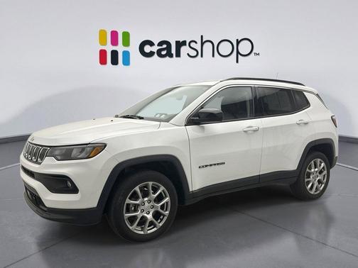 Bright White Clearcoat 2022 Jeep Compass Latitude Lux