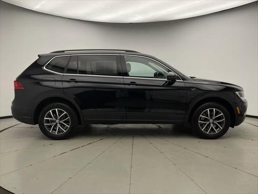 2019 Volkswagen Tiguan 2.0T SEL R-Line 4MOTION