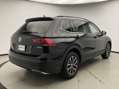 2019 Volkswagen Tiguan 2.0T SEL R-Line 4MOTION