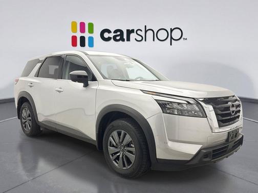 2024 Nissan Pathfinder S 4WD