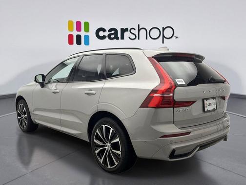 2025 Volvo XC60 B5 Ultra