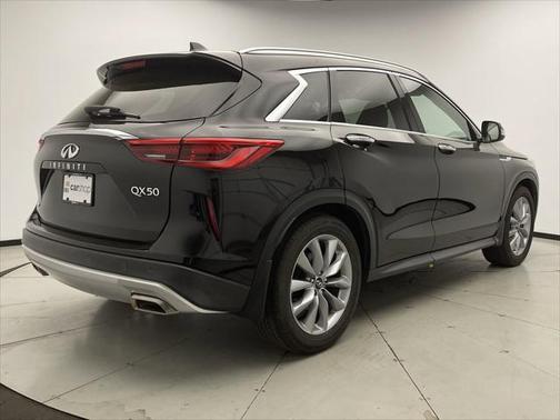 2021 INFINITI QX50 LUXE AWD