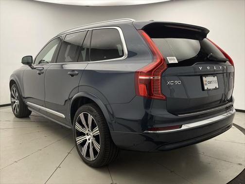 2023 Volvo XC90 B6 Ultimate 6-Seater