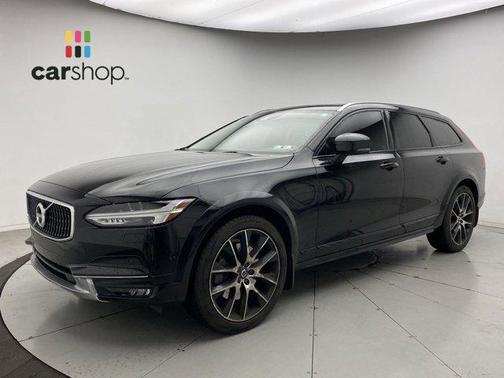 Photo 1 of 23 of 2018 Volvo V90 Cross Country T6