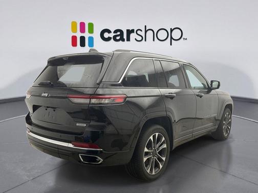 2022 Jeep Grand Cherokee Overland