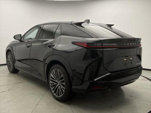 2023 Lexus RZ 450e Luxury