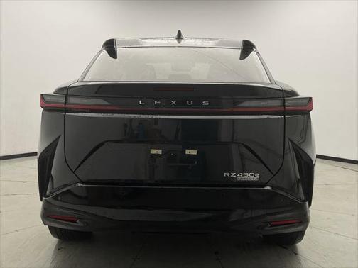 2023 Lexus RZ 450e Luxury