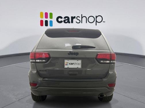 Sting-Gray Clearcoat 2022 Jeep Grand Cherokee Laredo