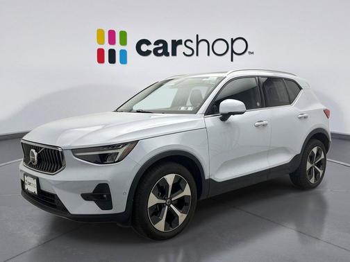 Cloud Blue 2025 Volvo XC40 B5 Plus Bright Theme