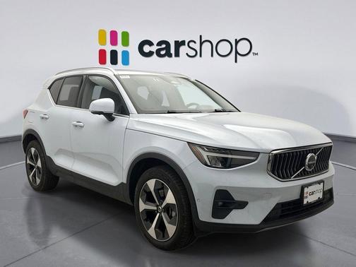 Cloud Blue 2025 Volvo XC40 B5 Plus Bright Theme