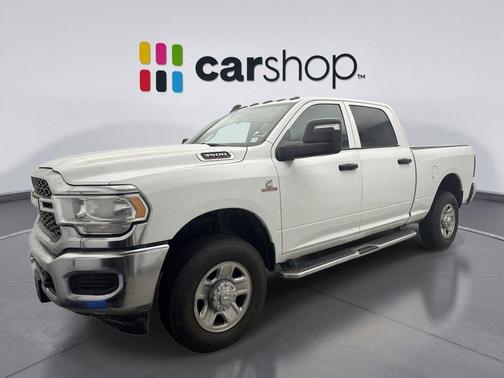 2023 RAM 3500 Tradesman Crew Cab 4x4 6'4' Box