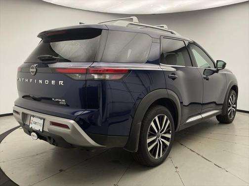 2024 Nissan Pathfinder Platinum 4WD