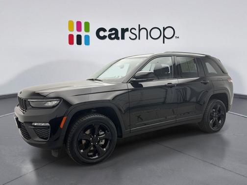 Diamond Black Crystal Pearlcoat 2023 Jeep Grand Cherokee Limited