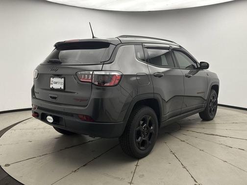 Granite Crystal Metallic Clearcoat 2023 Jeep Compass Trailhawk