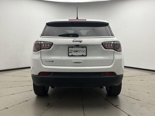 Bright White Clearcoat 2023 Jeep Compass Sport