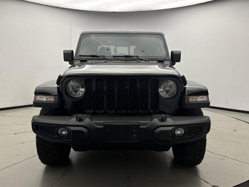 2021 Jeep Gladiator Willys 4x4
