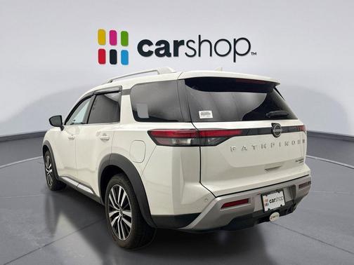 2023 Nissan Pathfinder Platinum 4WD