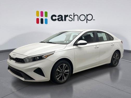 Snow White Pearl 2024 Kia Forte LXS