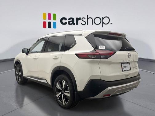 Pearl White Tricoat 2023 Nissan Rogue Platinum