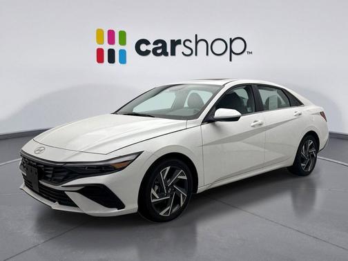 2025 Hyundai ELANTRA SEL