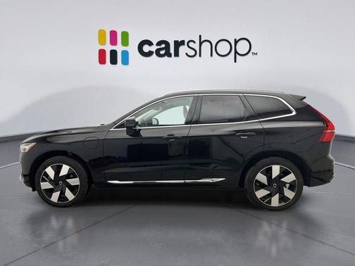 2023 Volvo XC60 Recharge Plug-In Hybrid T8 Ultimate Bright Theme