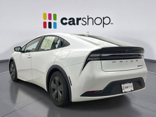 2024 Toyota Prius Prime SE