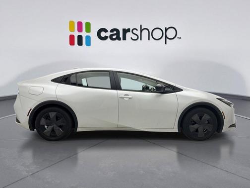 2024 Toyota Prius Prime SE