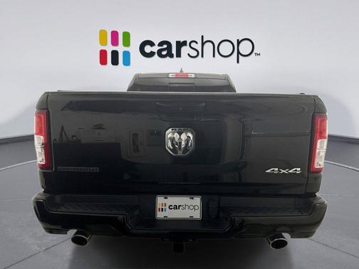 Diamond Black Crystal Pearlcoat 2023 RAM 1500 Big Horn/Lone Star