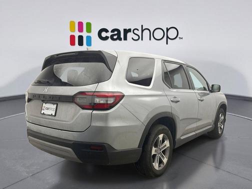 Lunar Silver 2023 Honda Pilot AWD EX-L 7 Passenger