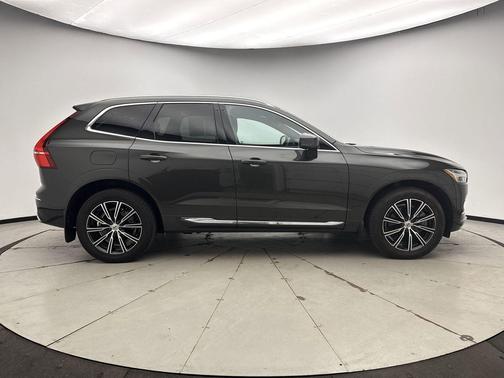 2021 Volvo XC60 Recharge Plug-In Hybrid T8 Inscription