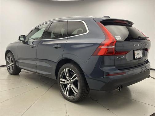 2020 Volvo XC60 T6 Momentum