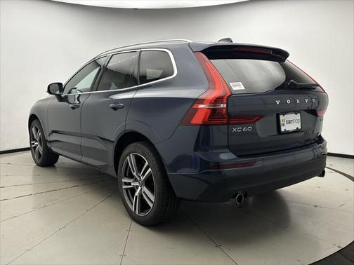 2020 Volvo XC60 T6 Momentum