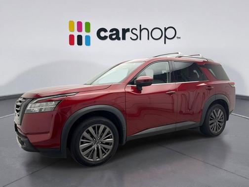 2023 Nissan Pathfinder SL 4WD