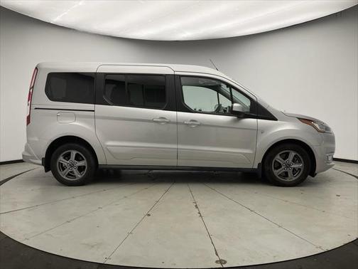 2020 Ford Transit Connect Titanium w/Rear Liftgate