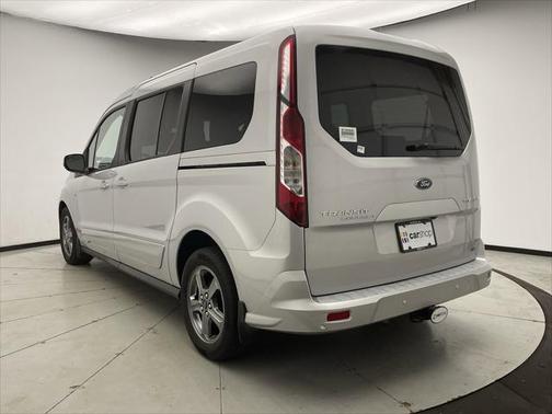 2020 Ford Transit Connect Titanium w/Rear Liftgate