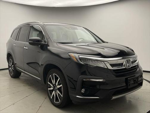 2022 Honda Pilot Touring 8-Passenger
