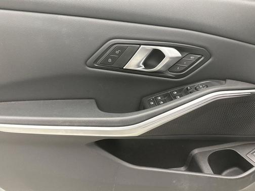 Alpine White 2025 BMW 330 xDrive