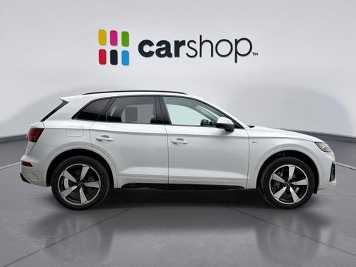 2022 Audi Q5 45 S line Premium Plus