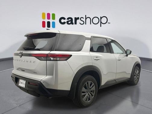 Brilliant Silver Metallic 2024 Nissan Pathfinder S 4WD