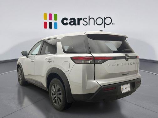 2024 Nissan Pathfinder S 4WD