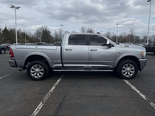 Billet Silver Metallic Clearcoat 2022 RAM 2500 Limited Crew Cab 4x4 6'4' Box
