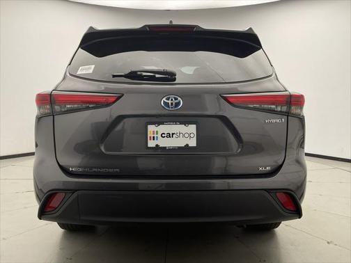 2022 Toyota Highlander Hybrid XLE