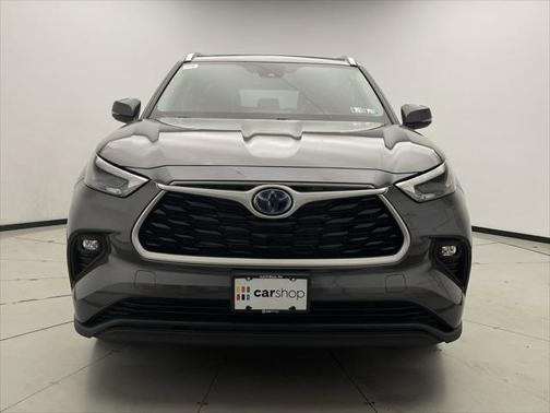 2022 Toyota Highlander Hybrid XLE