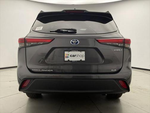 2022 Toyota Highlander Hybrid XLE
