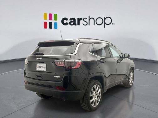 2022 Jeep Compass Latitude Lux