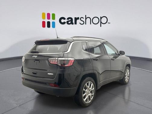 2022 Jeep Compass Latitude Lux